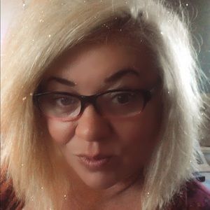 Meet your Posher, Candace